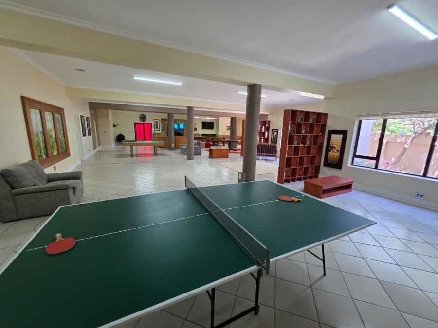 6 Bedroom Property for Sale in Myoli Beach Western Cape